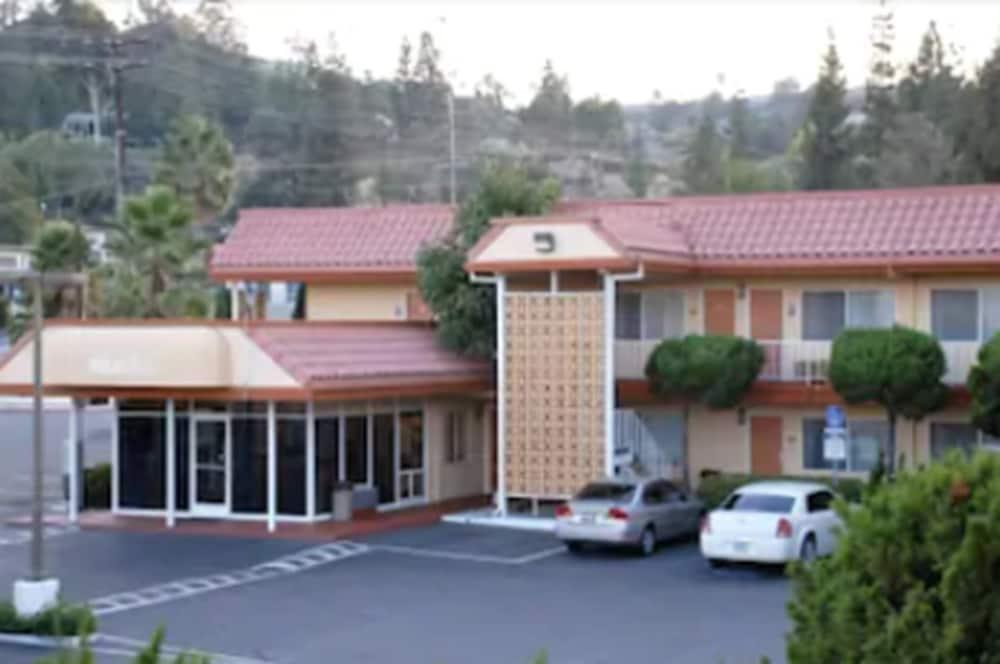 Relax Inn & Suites El Cajon Ngoại thất bức ảnh